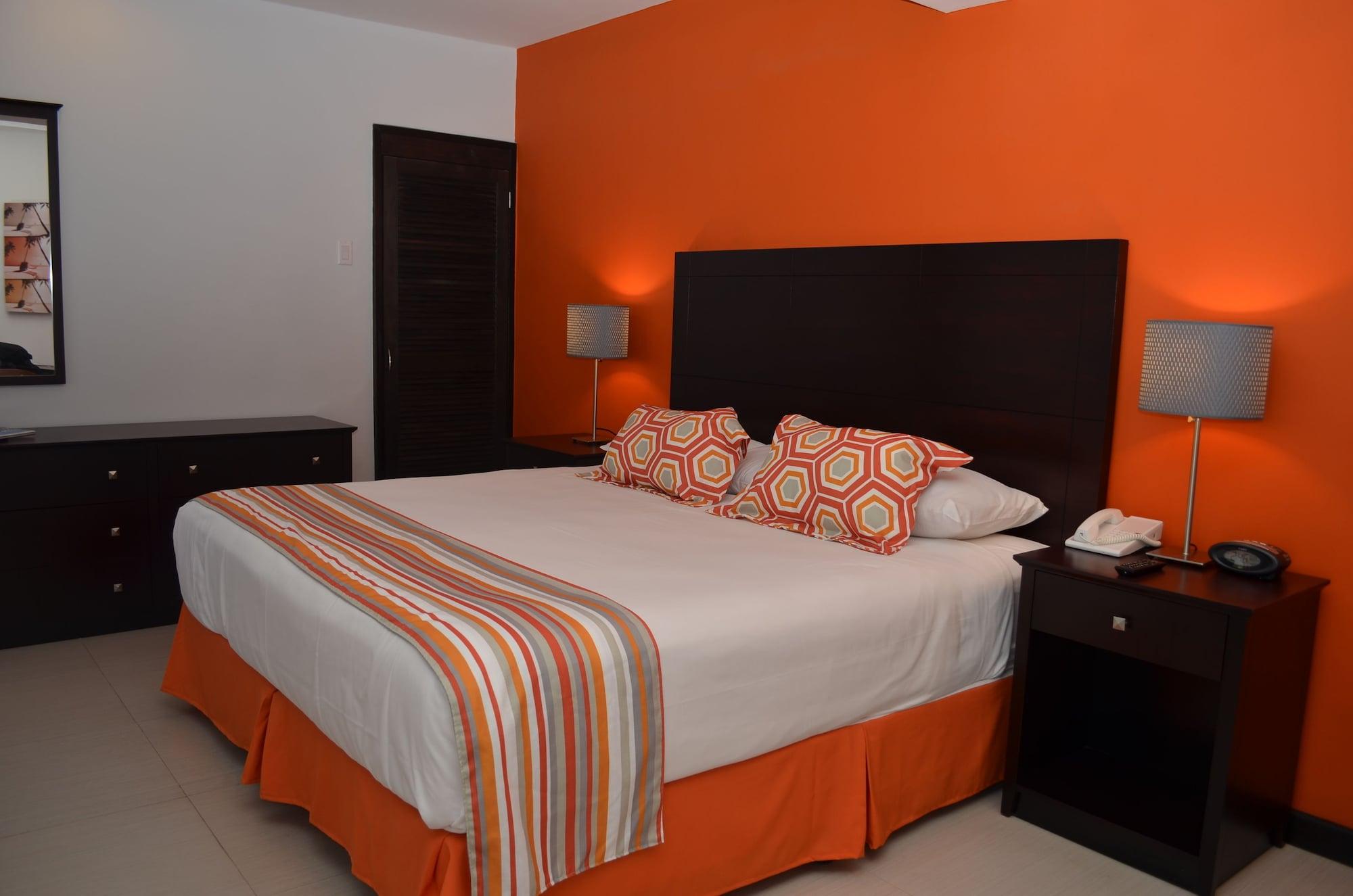 Talk Of The Town Beach Hotel & Beach Club By Gh Hoteles Oranjestad Bagian luar foto