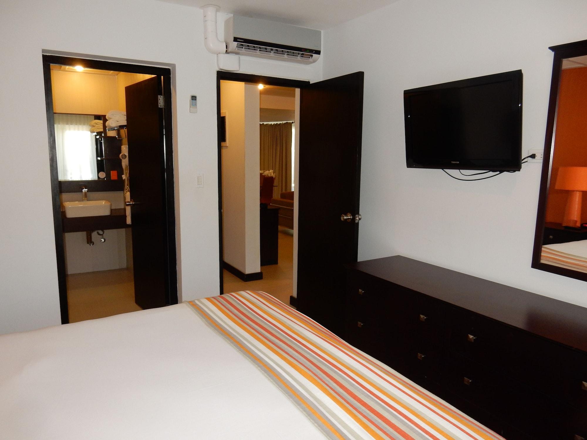 Talk Of The Town Beach Hotel & Beach Club By Gh Hoteles Oranjestad Bagian luar foto