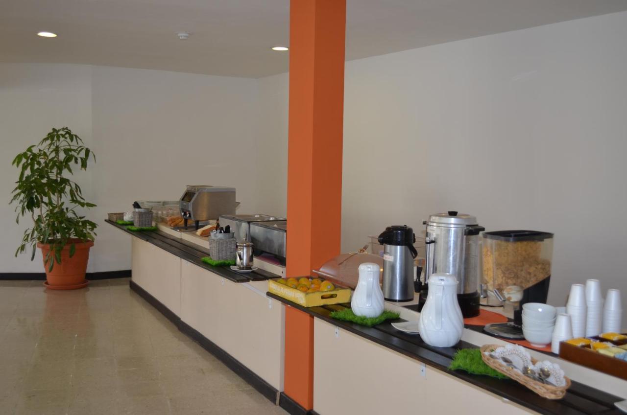 Talk Of The Town Beach Hotel & Beach Club By Gh Hoteles Oranjestad Bagian luar foto